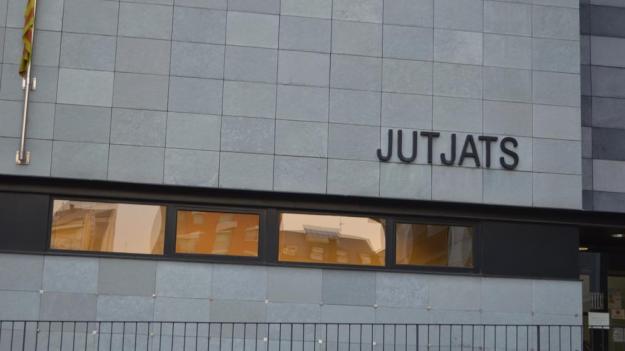 img_rmatas_20171010-160802_imagenes_lv_propias_rmatas_1_juzgados_de_la_seu_durgell-kmmH--992x558@LaVanguardia-Web