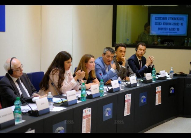 la-question-des-litiges-transfrontaliers-sur-les-gardes-d-enfants-est-l-une-des-rares-qui-mette-d-accord-des-eurodeputes-de-tous-les-groupes-politiques-ils-ont-pu-notamment-eco