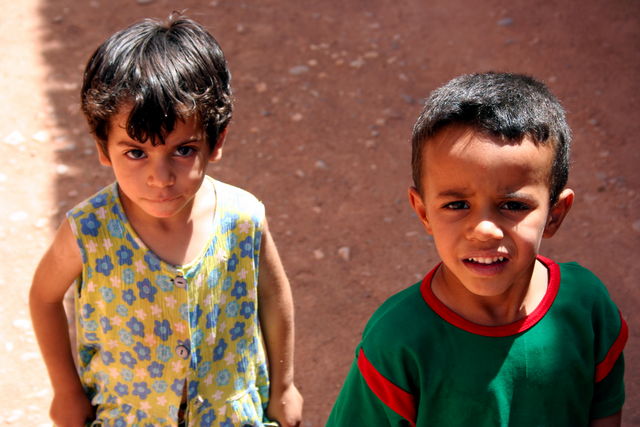 Enfants berbères - Sahara marocain
